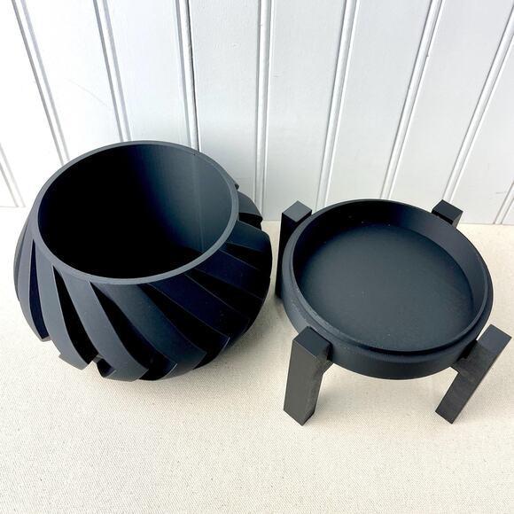 Geometric Indoor Planter Pot, Manse Planter Pot, Swirl Chevron Design - Picture 7 of 10